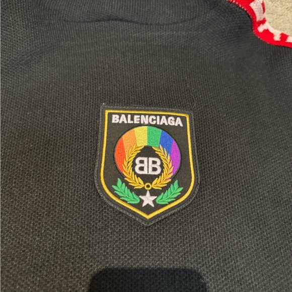 Authentic Balenciaga Sweater Hoodie Unisex - Picture 3 of 6